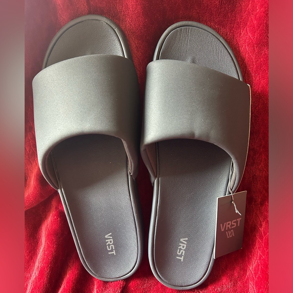VRST Men’s Slides 12